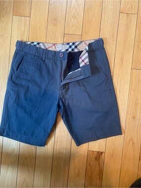 Burberry Gray Chino Shorts Men’s Size 32